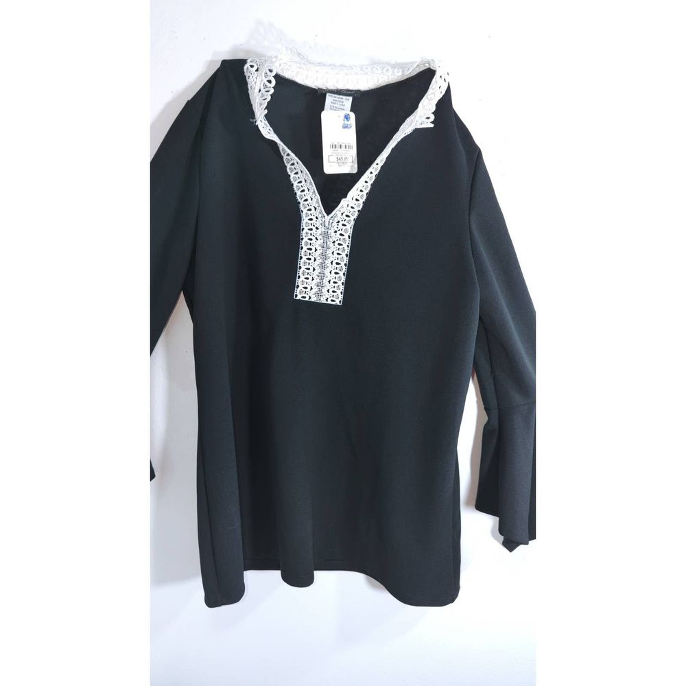 Stinky Brand tunic with bell style sleeves